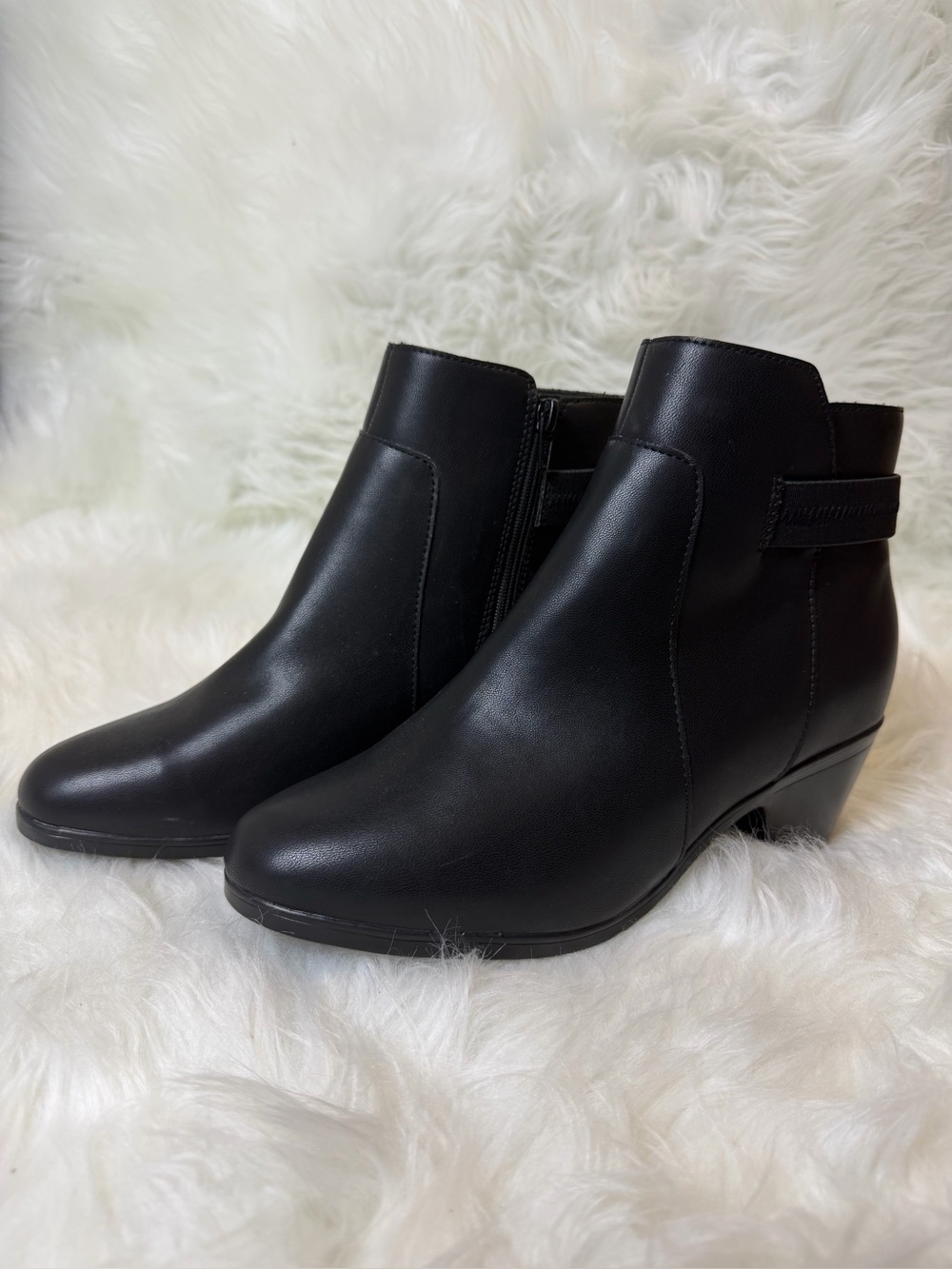 CLARKS COLLECTION Women’s Black Emily Holly Toe Block Heel Leather Booties‎ 9 W